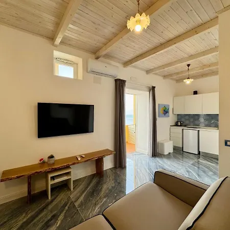 Yourhome - Nettuno 公寓