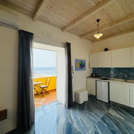 Yourhome - Nettuno 公寓 *